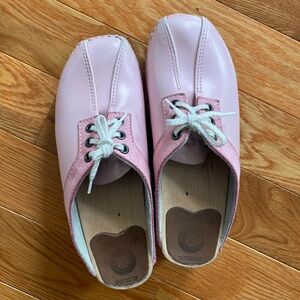 Troentorp Clogs - RARE LIGHT PINK COLOR! GUC Audubon style size 37